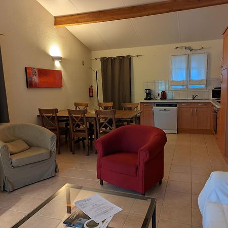 Etang Vallier Resort Brossac エクステリア 写真