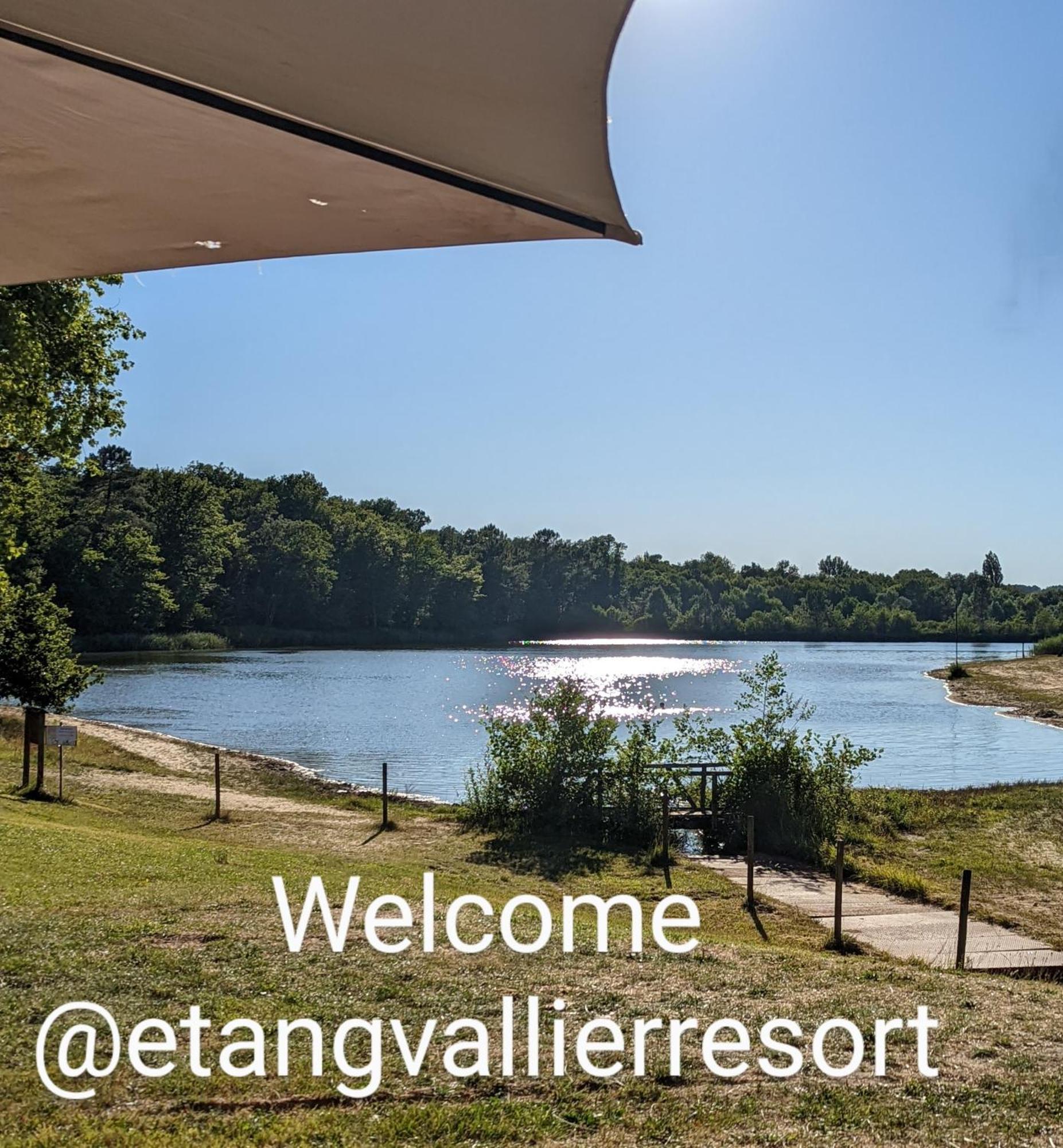 Etang Vallier Resort Brossac エクステリア 写真