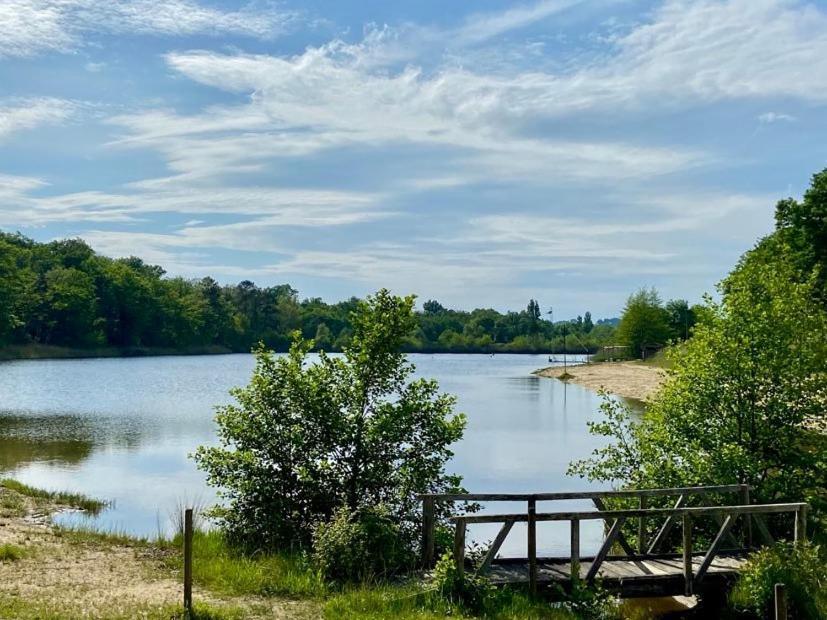 Etang Vallier Resort Brossac エクステリア 写真