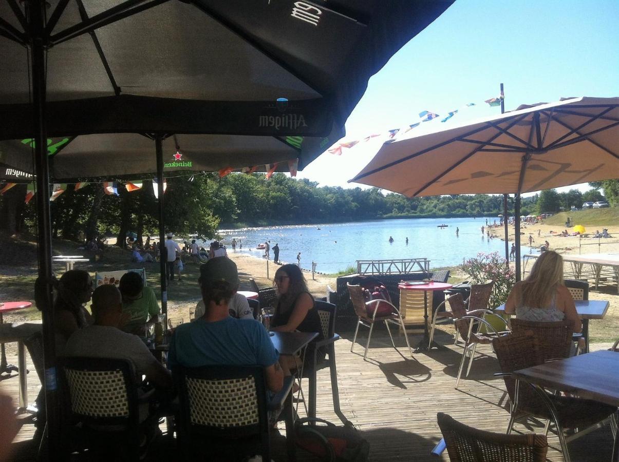 Etang Vallier Resort Brossac エクステリア 写真